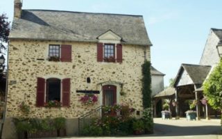 ‘Our neighbour’s chimney was split like a banana skin’