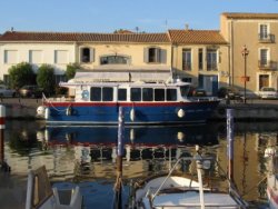 traditional fisherman's cottages at Marseillan