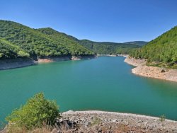 the Lac d'Avene